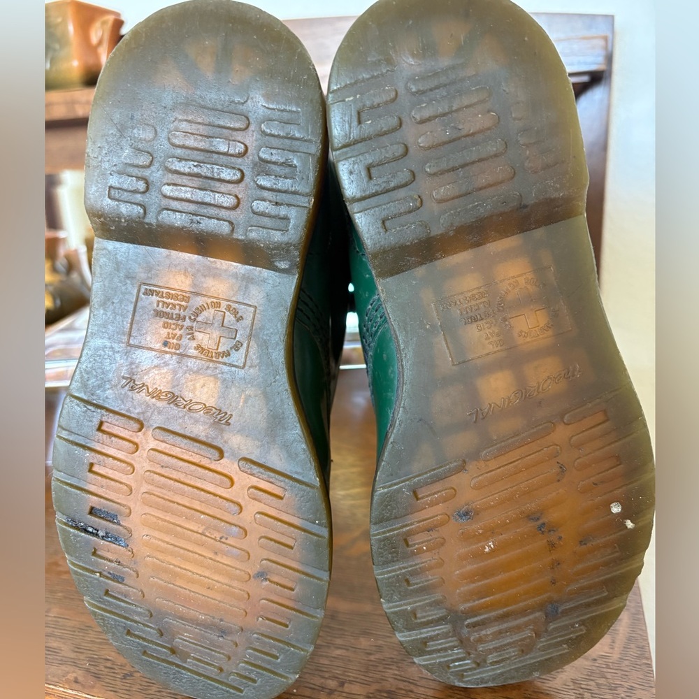 Doc Martens 1460 smooth leather green boots women size 7. - Picture 5 of 15